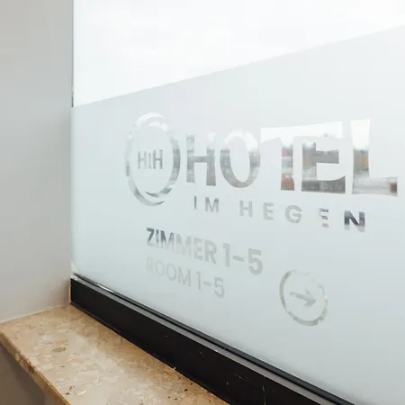 Im Hegen - Free Parking Otel