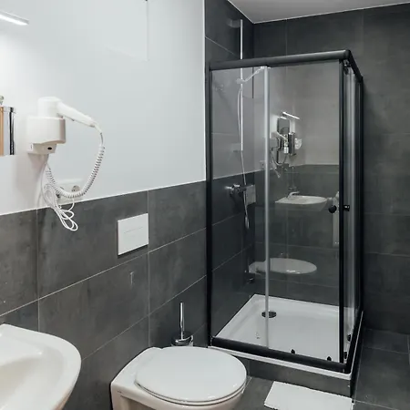 Im Hegen - Free Parking Otel