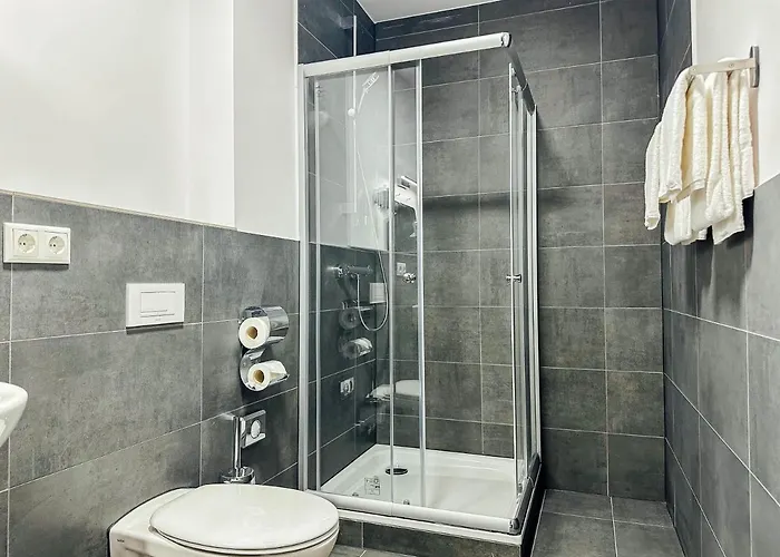 Im Hegen - Free Parking 3*